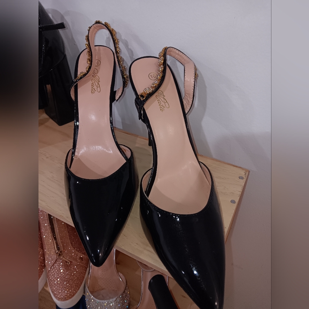 New Mata Black Patent leather Stilettos
